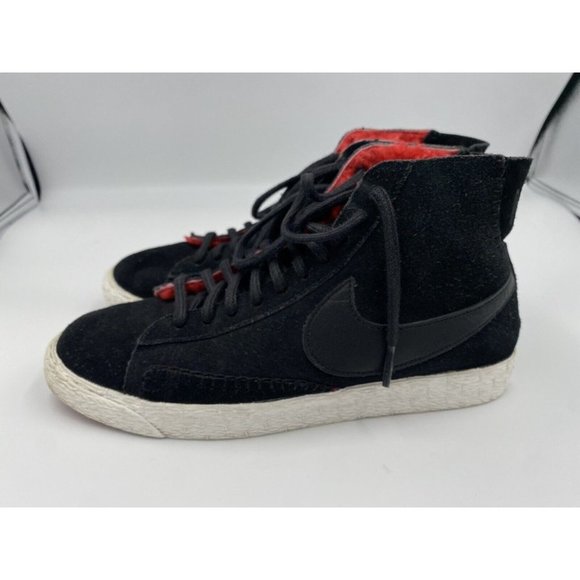 Nike Women’s Blazer Mid Premium Suede Shoes Black Red 7.5 403729 007 - Picture 3 of 8